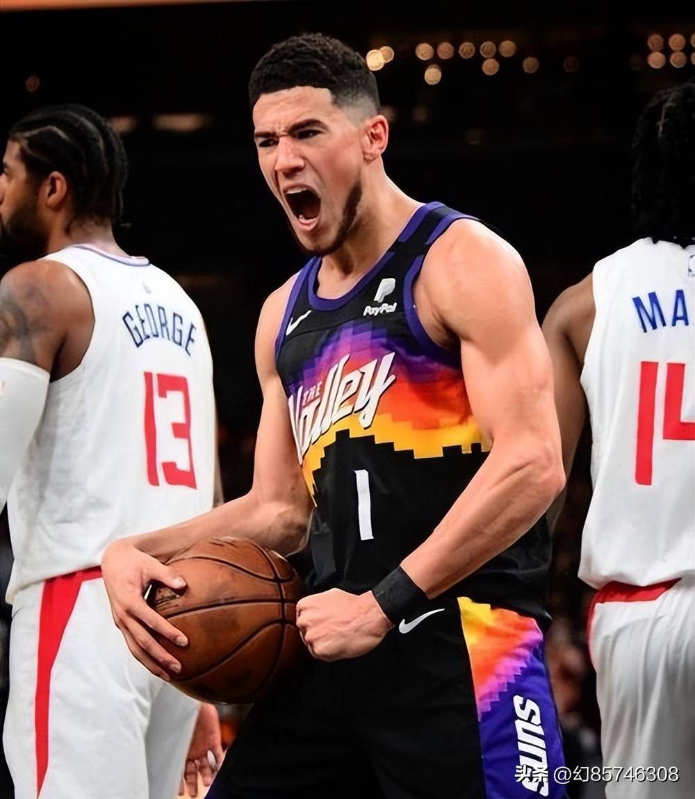 关于爵士对阵太阳，球员才华横溢鏖战场上的信息