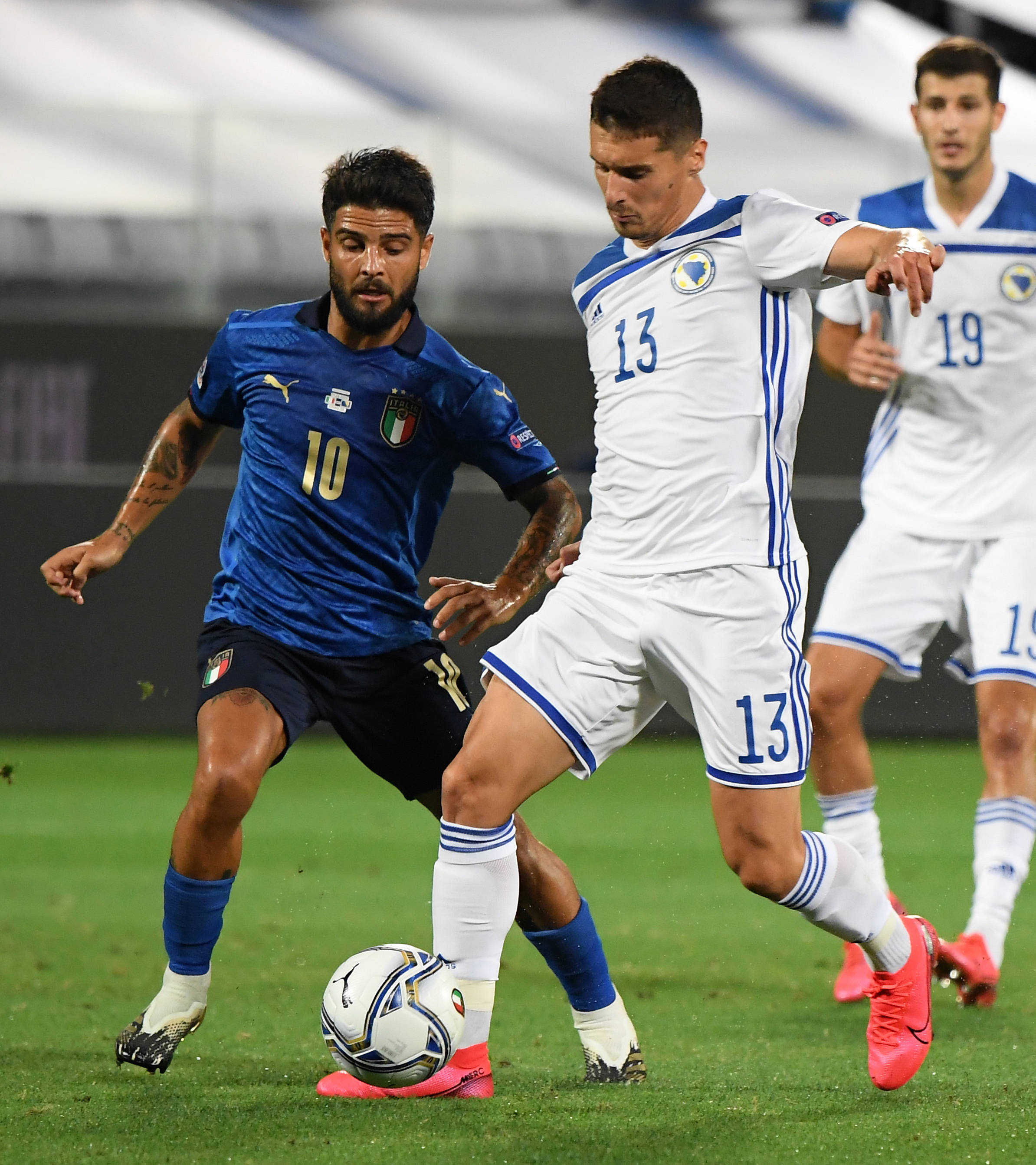 包含欧洲国家足球赛强劲对手交锋,赛场亮点频现的词条 包含欧洲国家足球赛强劲对手交锋,赛场亮点频现的词条