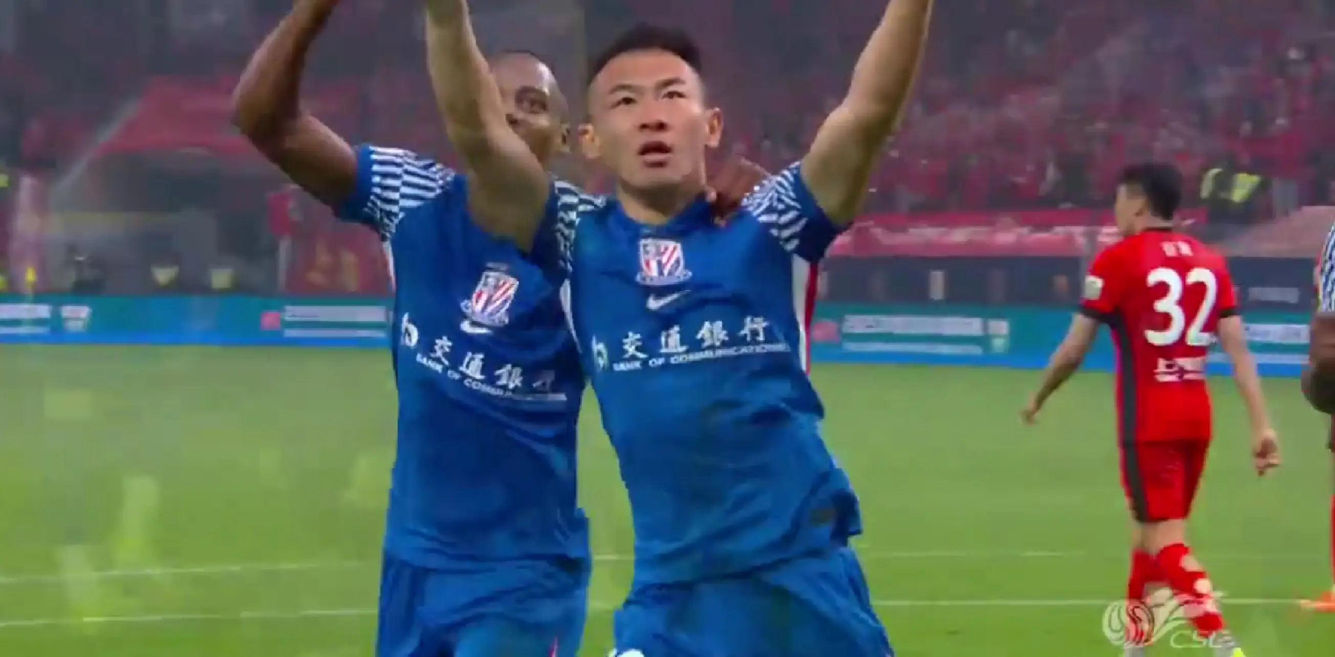 关于上港凭借伊哈洛进球，击败申花暂领中超的信息