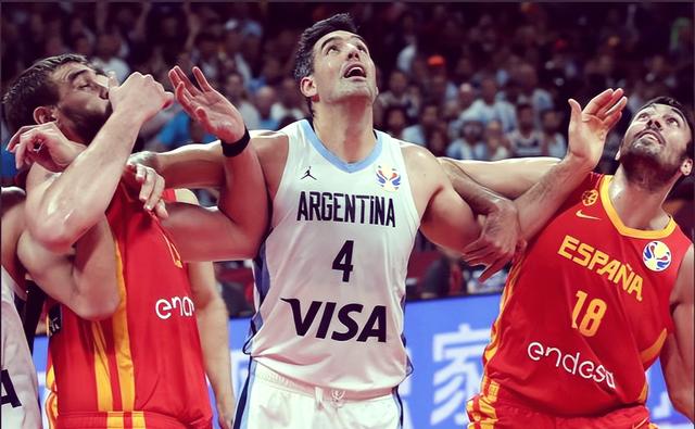 西班牙队遭遇挑战,艰难击败对手晋级四强 西班牙队遭遇挑战,艰难击败对手晋级四强