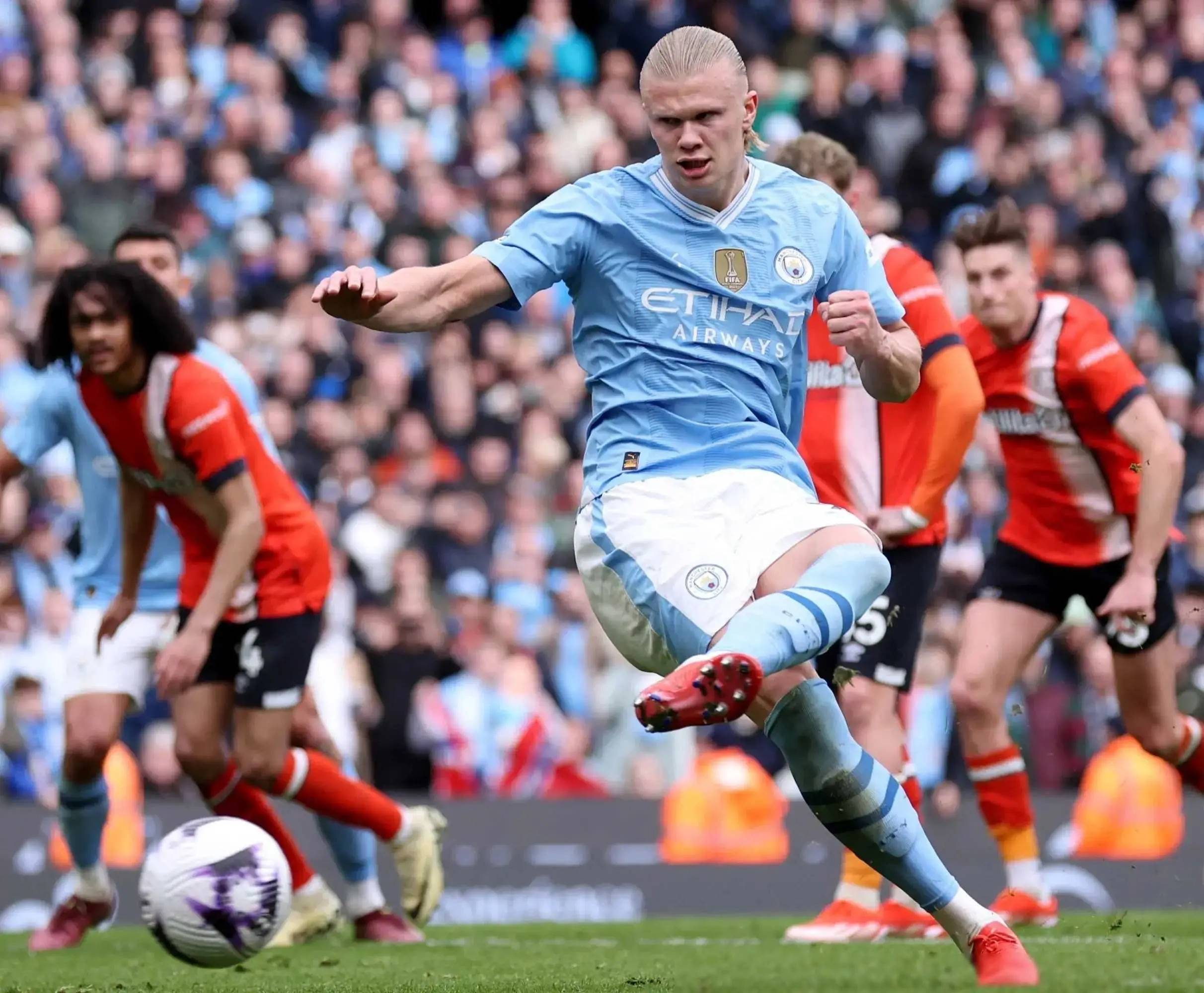 曼城憾平热刺，失去全胜纪录