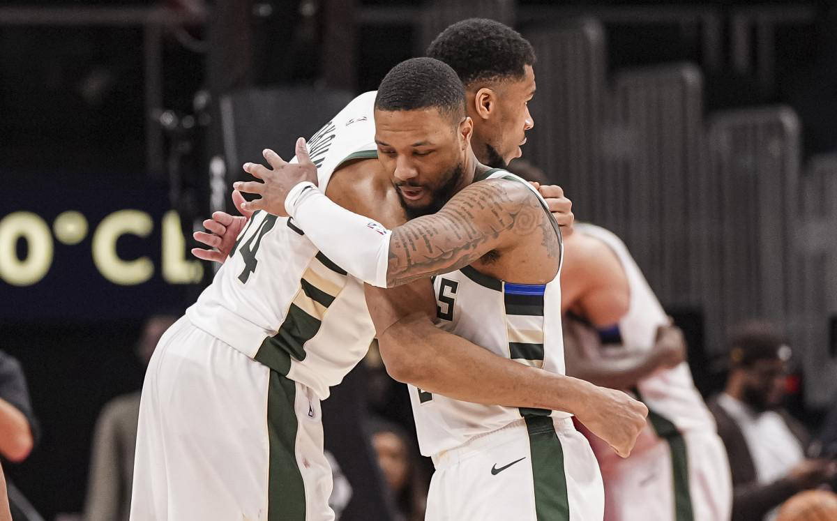 雄鹿客场惨败:字母哥努力无果遭遇惨败无缘夺胜 雄鹿客场惨败:字母哥努力无果遭遇惨败无缘夺胜