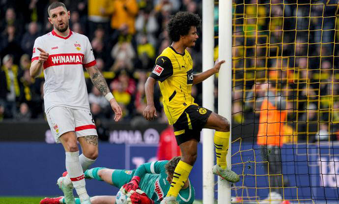 关于汉堡主场告负于斯图加特，连续三轮不胜的信息