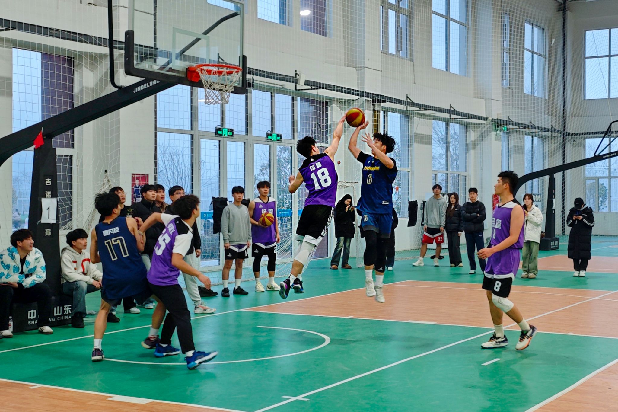 篮球联赛领先球队的最新表演 篮球联赛领先球队的最新表演