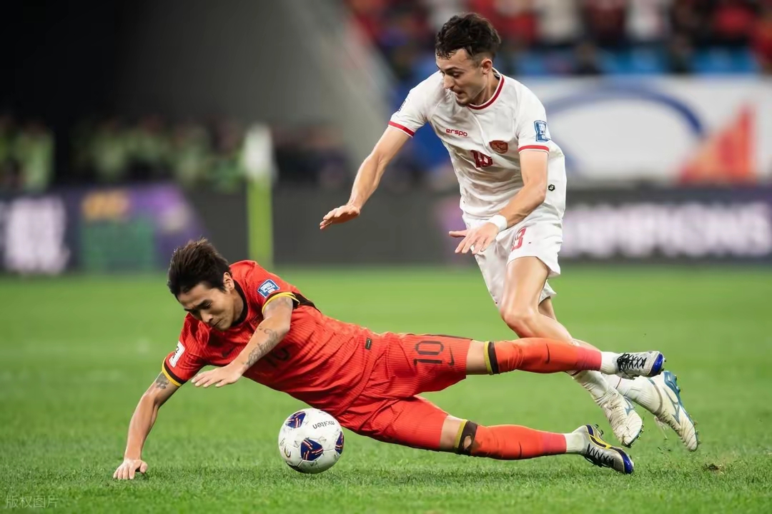 足球比赛中的关键战役一触即发