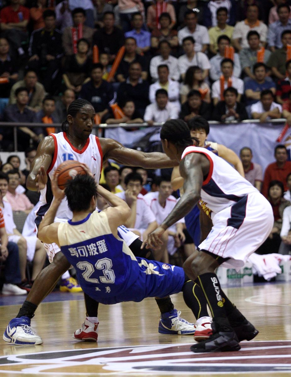 一场激烈的对抗过后,球队实力得到检验 一场激烈的对抗过后,球队实力得到检验