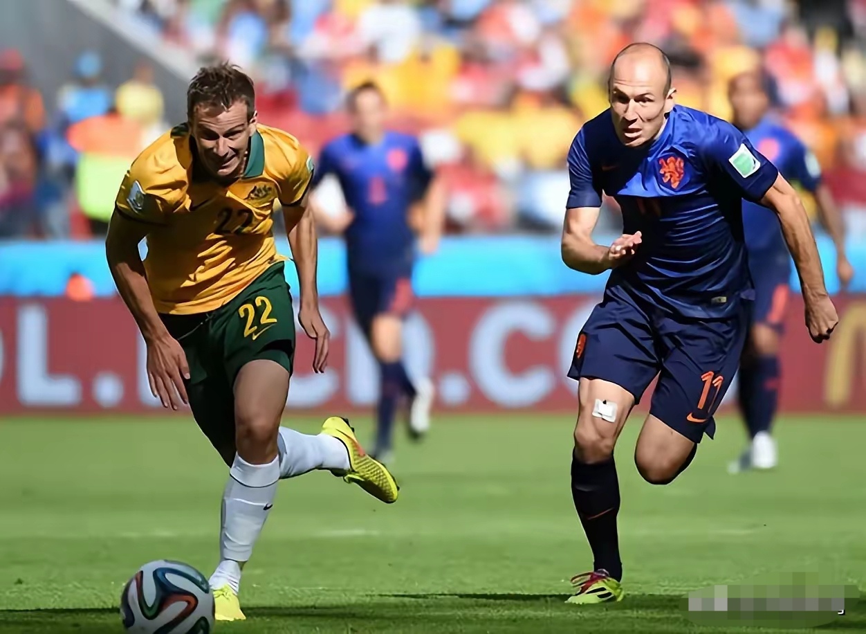 荷兰队逆转胜利进入下一轮比赛的简单介绍