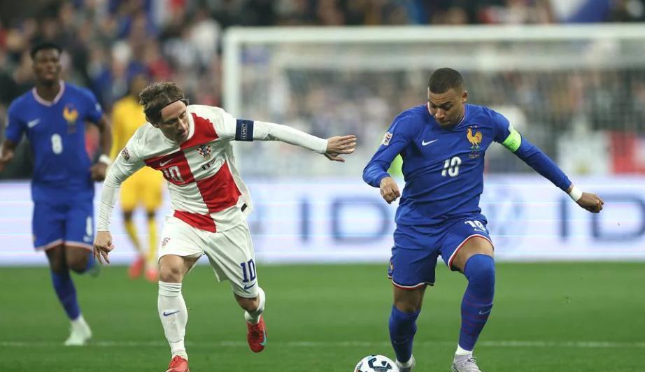 法国队险胜瑞士，欧国联四强对阵确定